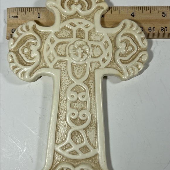 Decorative ceramic Cross in Ivory Coast - Picture 9 of 10